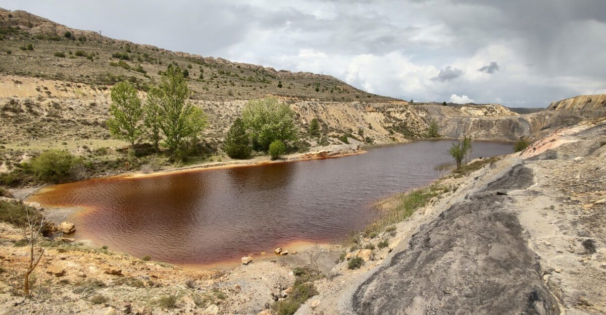 Acid mine drainage at Aliaga