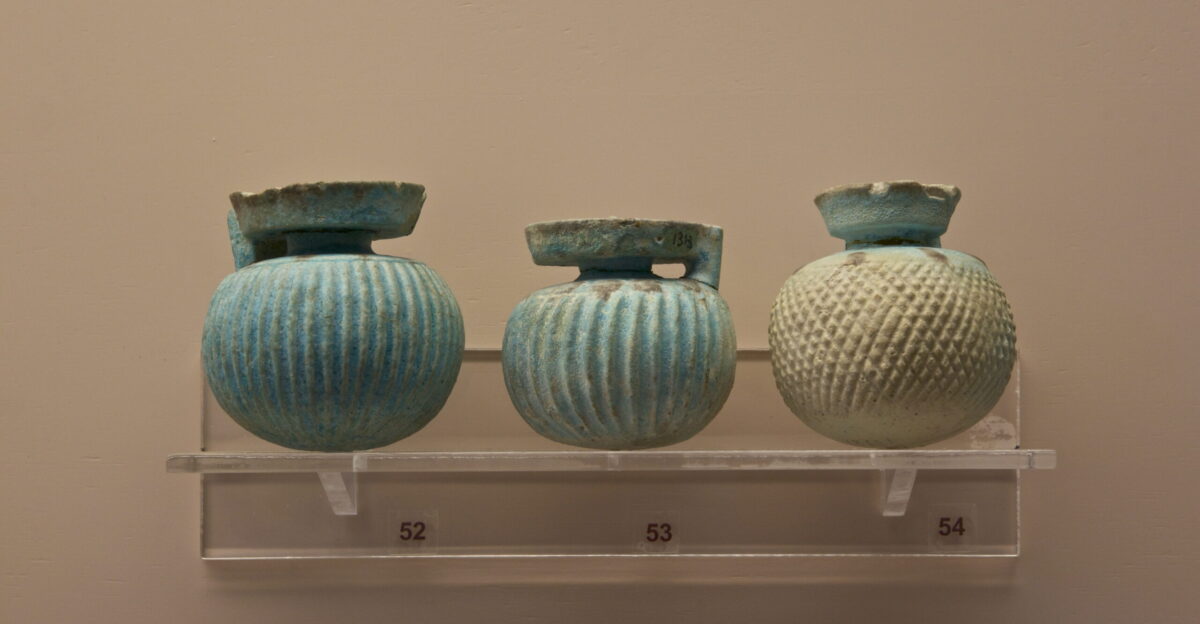 Fa ence spherical aryballoi 6th c BCE