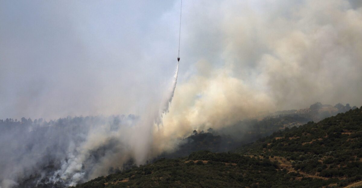 Wildfire in Greece prompts evacuation firefighters tackle blazes