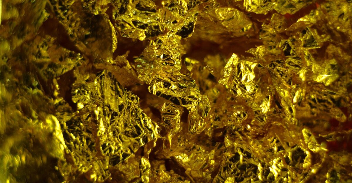gold flakes golden bottle brown bottle