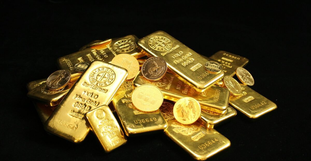gold and silver round coins